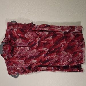 White House | Black Market Red Top